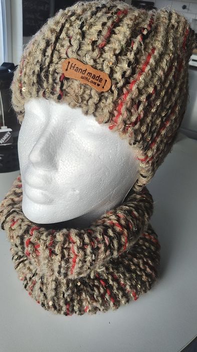 Komplety dziergane recznie