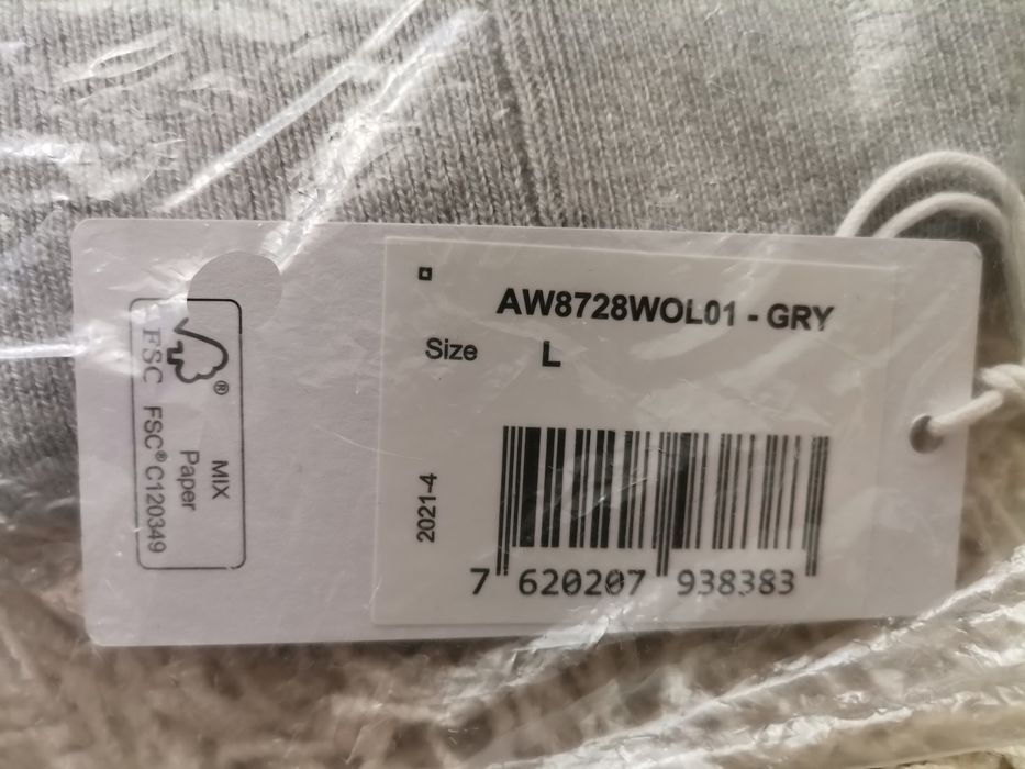Czapka Guess szara siwa bawełna wiskoza wełna