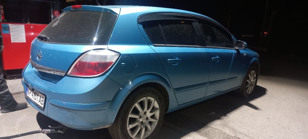 Opel Astra 2005г. 1.6л. Автомат.  Газ-бенз.