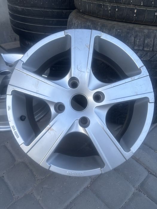 Продам диски momo на r 15