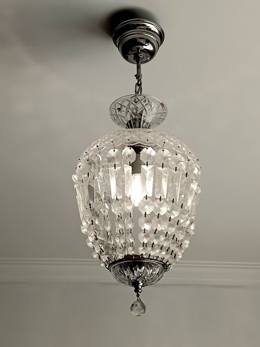 Lustre de teto em cristal e metal