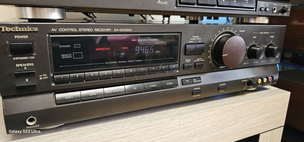Technics zestaw audio 4-komponentowy, gramofon, piloty bdb. stan