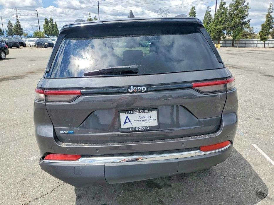 2023 Jeep Grand Cherokee 4xE plug-in hybrid