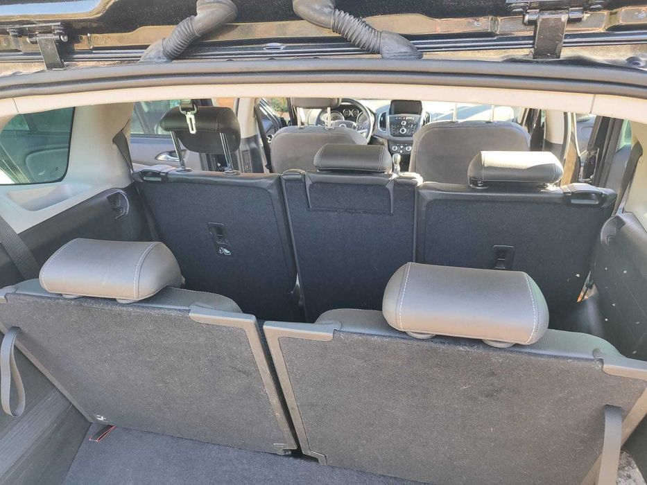 Opel Zafira - venda particular. Km reais.