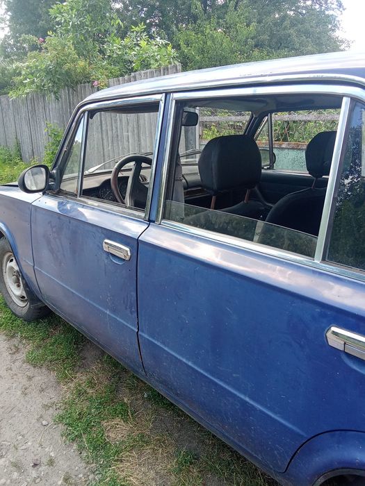 Авто  ВАЗ   2106