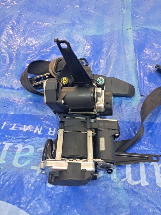 Ремонт ремней беспеки