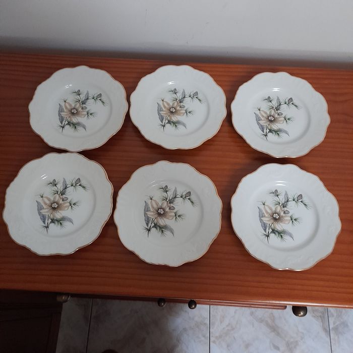 Pratos sobremesa  vista alegre