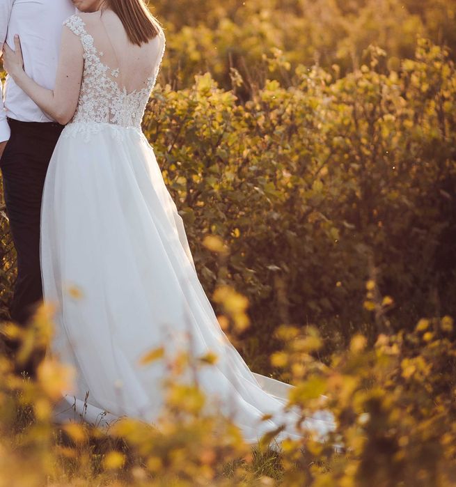 suknia ślubna Ivory S/M piękna i lekka