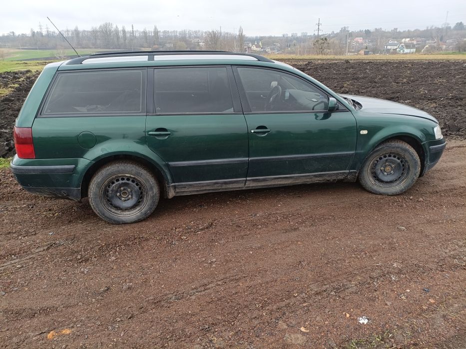 Продам автомобіль Volkswagen Passat B5