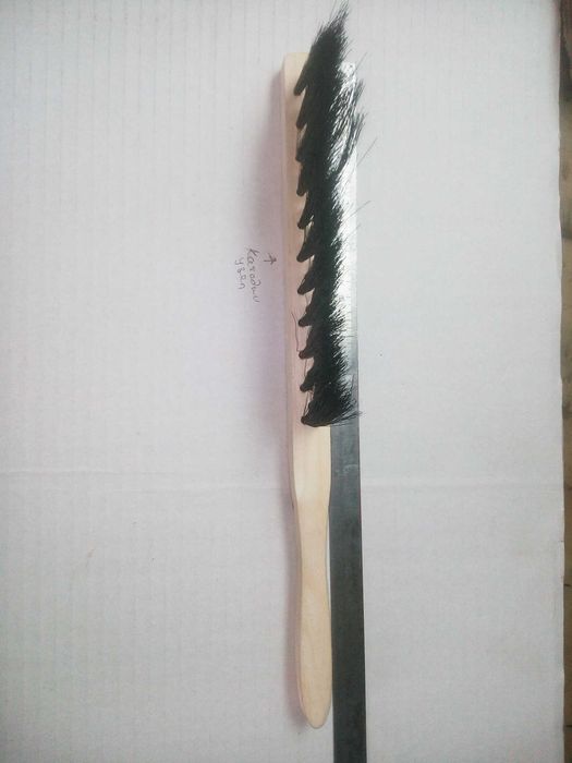 Щетка сметка с деревянной ручкой