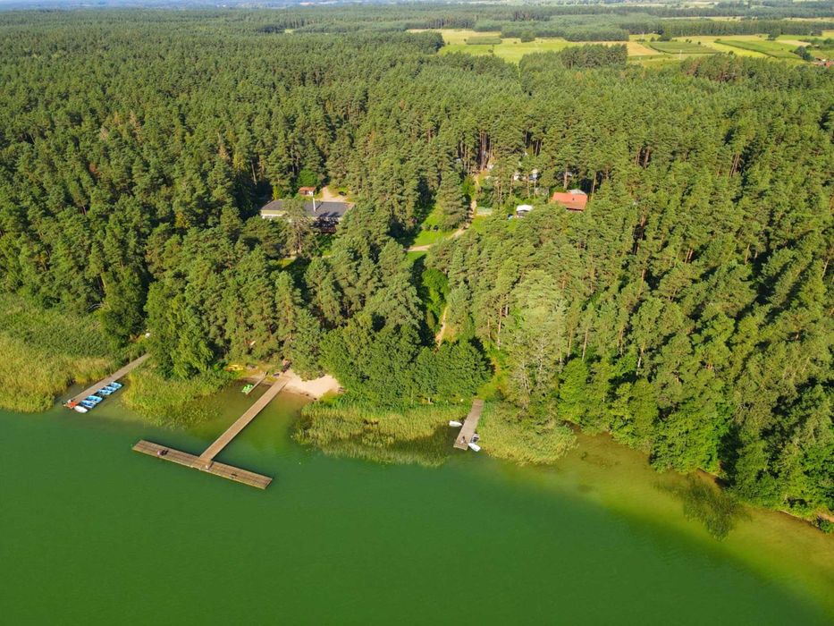 Mazury, sprzedam nieruchomość 6,24 ha, 52 domki, nad j. Mokrym