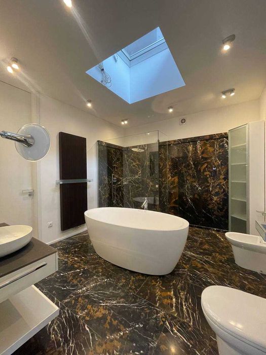 Продаж 3 кімнатної преміум квартири вул. Романківа (Червона)