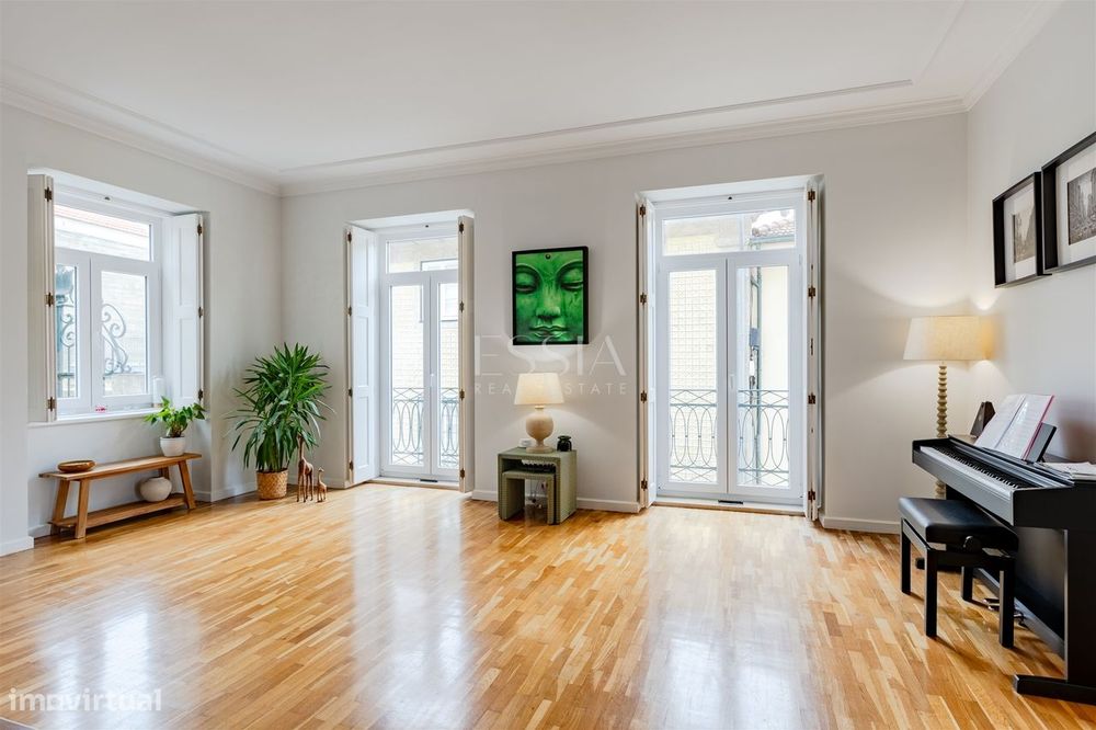 Apartamento T4 na Foz Velha a 150 metros do mar