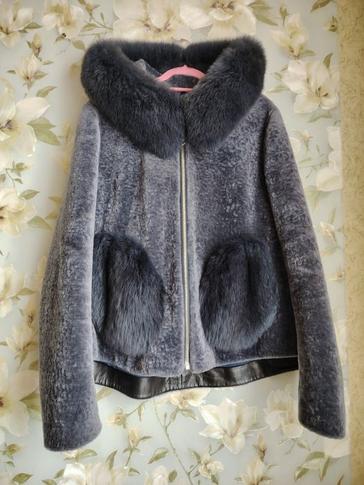 Шуба полушубок овчина с капюшоном и мех натуральный XL
