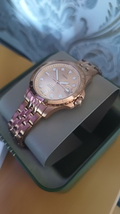 Продам Часы fossil
