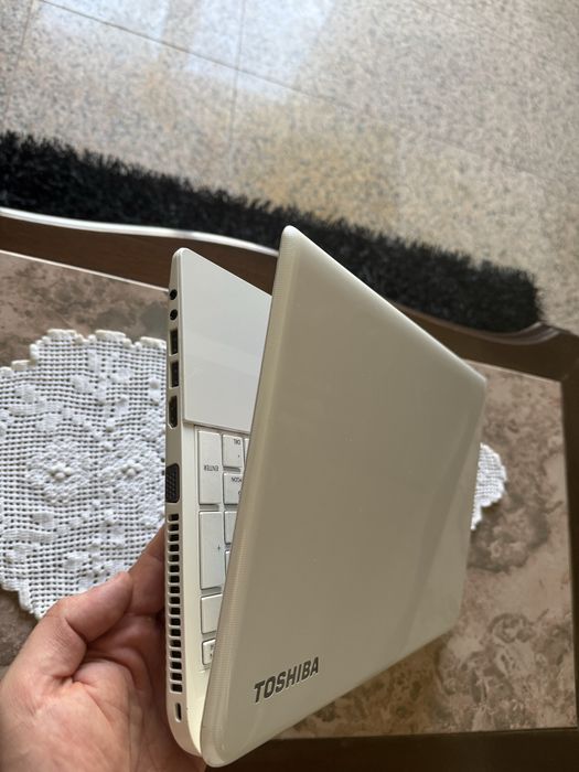 Toshiba Satellite L50-A-104