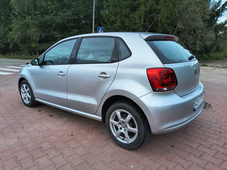 polo 1.2 benzyna alufelgi światła do jazdy dziennej