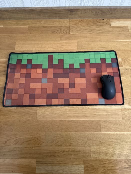 Коврик для мыши.