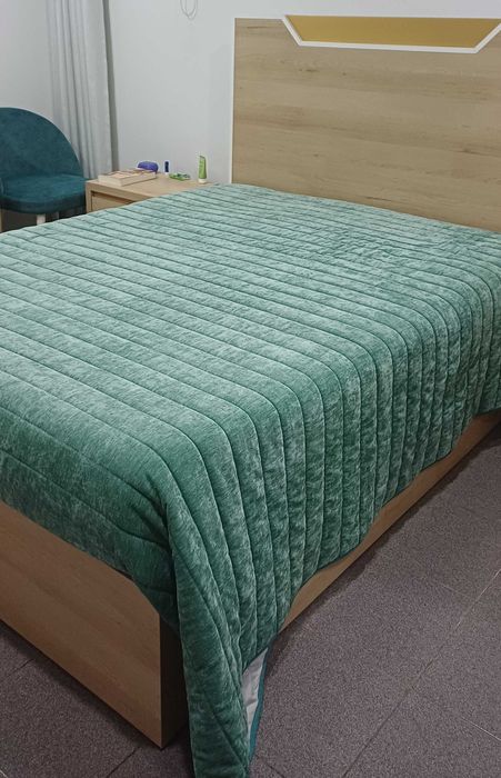 Cama sommier em bom estado