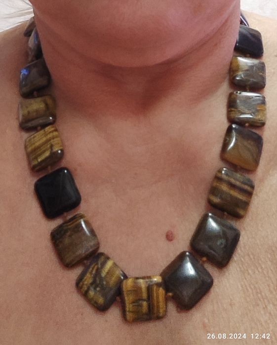 Ожерелья натуральные