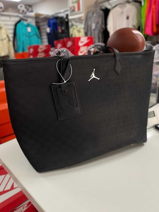 Сумка жіноча Air Jordan Monogram Black LM0990-G0T оригінал чорна Jordan Tote Bag преміум стиль