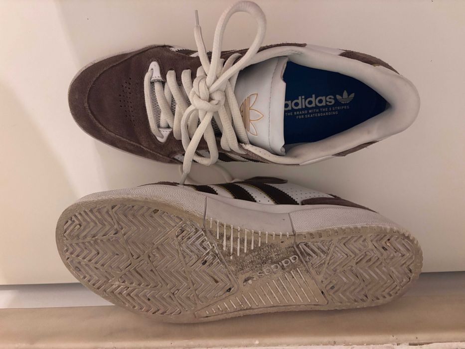 Vendo Ténis Adidas x Tyshawn Jones Skateboarding Camurça Castanha (Tam 41 1/3)