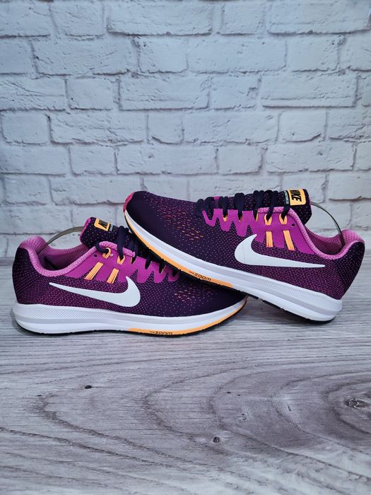 Кросівки Nike Zoom Structure 20