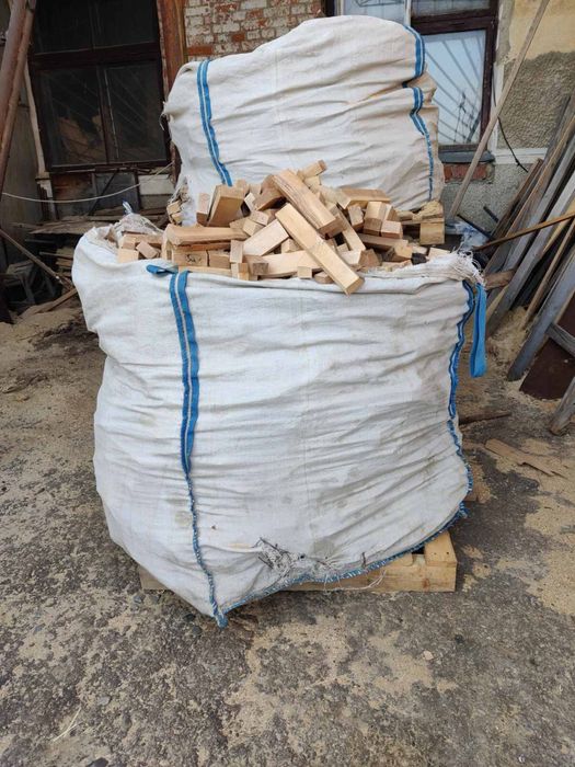 Бук сухий дрова бігбег