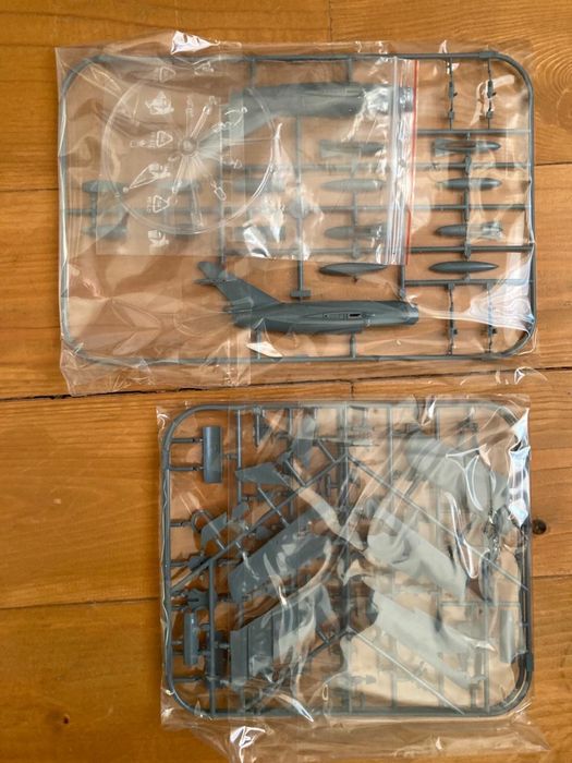 Комплект сборных моделей