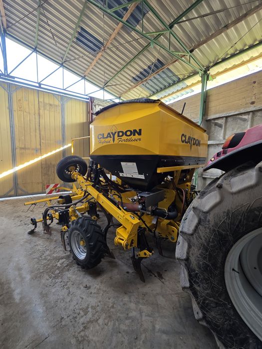 Siewnik striptill Claydon 3m z nawożeniem, siew pasowy