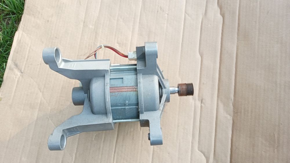 Silnik Nidec pralki Electrolux