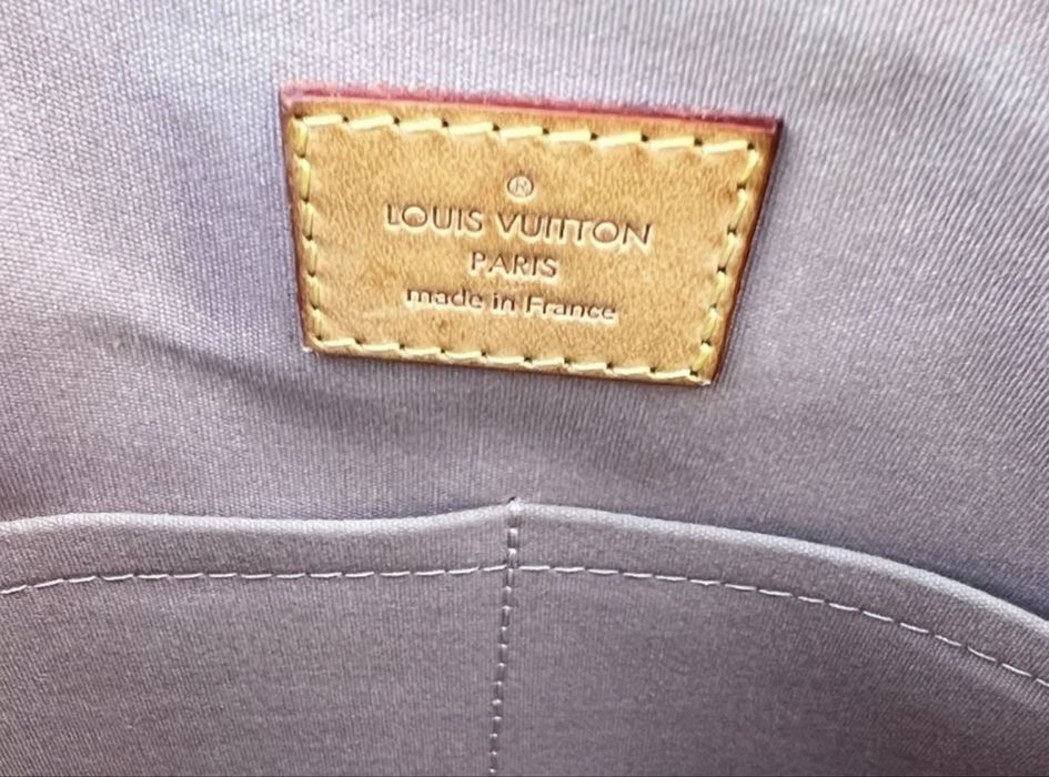 Mala  bolsa Louis Vuitton Alma PM dourada