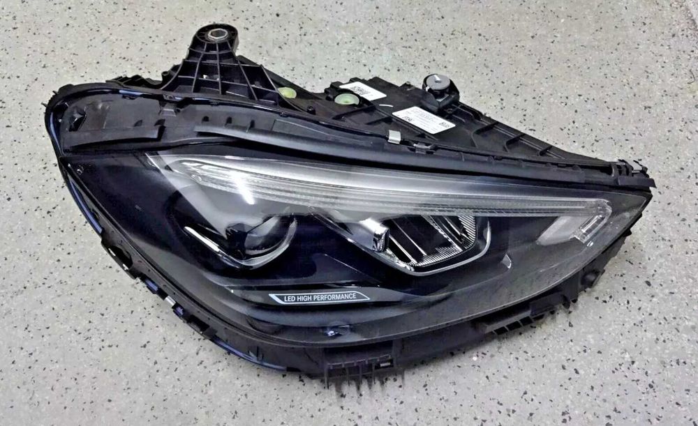 Mercedes Reflektory LED Performence A 206 906 82 04, A 206 906 81 04