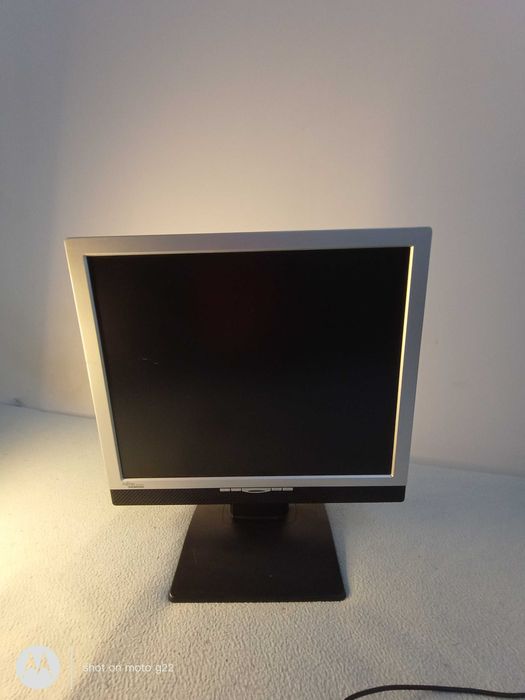 Monitor Fujitsu Siemens L7ZA, 17 cali