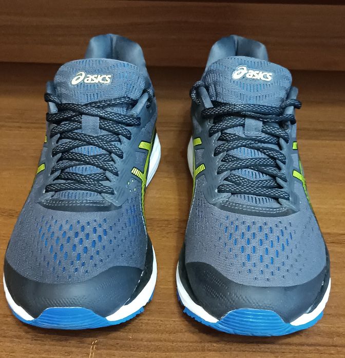 Asics Gel Stratus 43,5/27,5 см