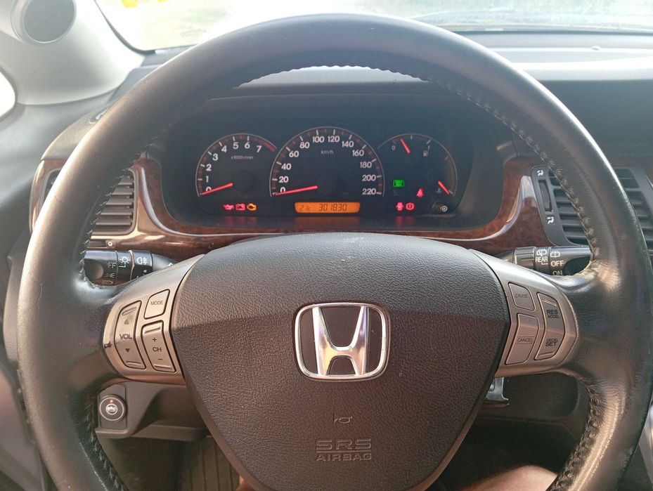 Honda FR-V
