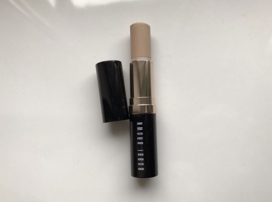 Bobbi Brown 1.25 Cool Ivory Foundation Stick podklad w kremie sticku