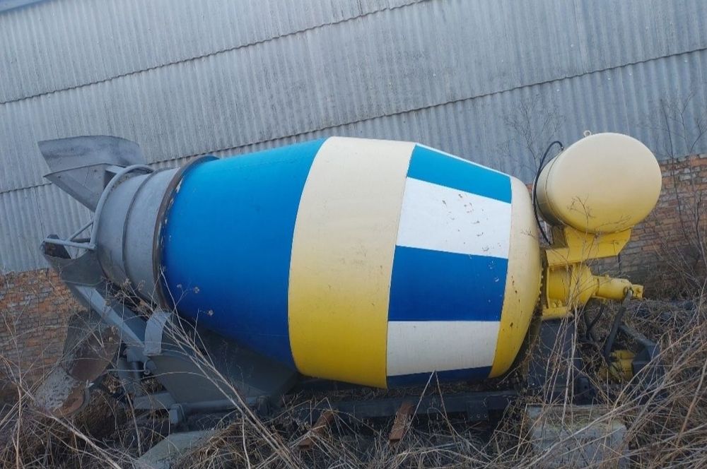 Автобетонозмішувач 9к