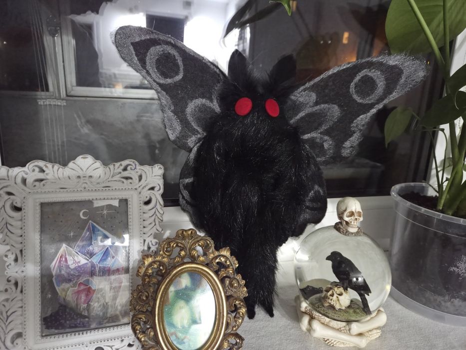 Duży pluszowy Mothman