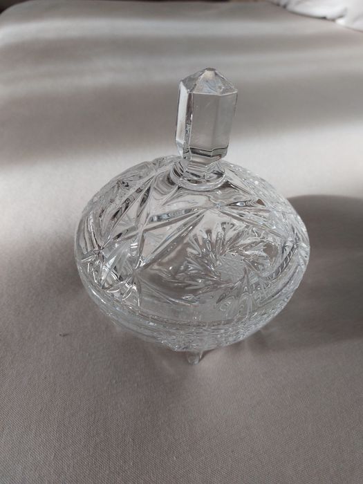 Kryształowa cukierniczka