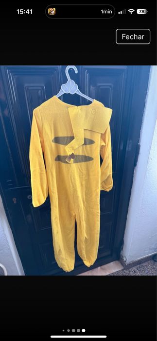 Fato de picachu novo