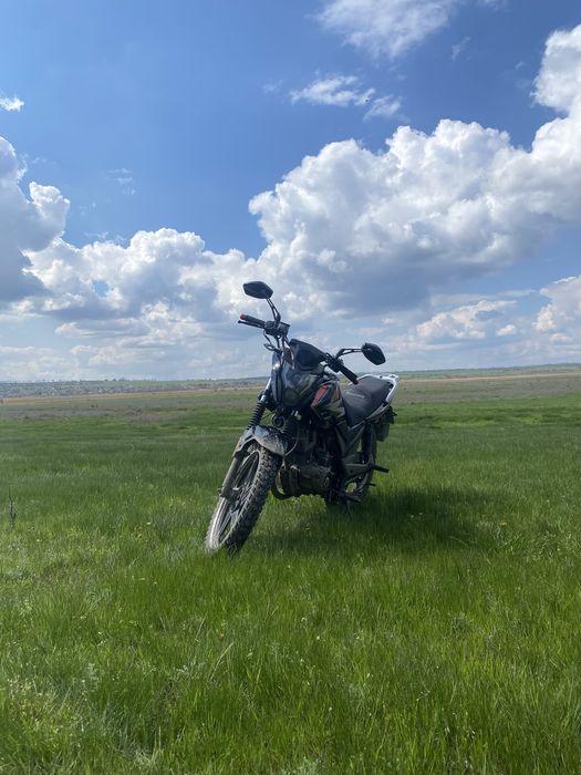 Мустанг мт 200-8