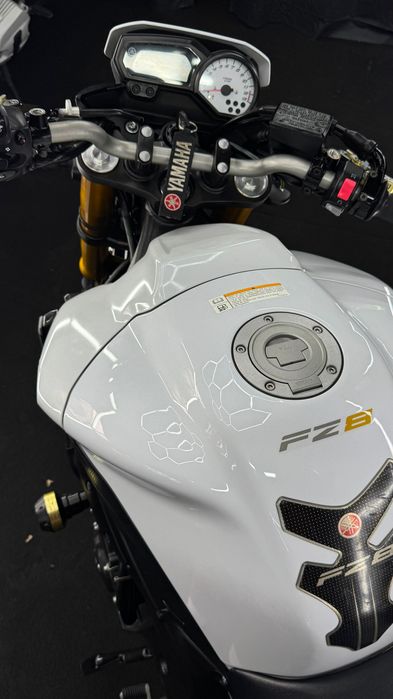 Yamaha FZ8 - Imaculada