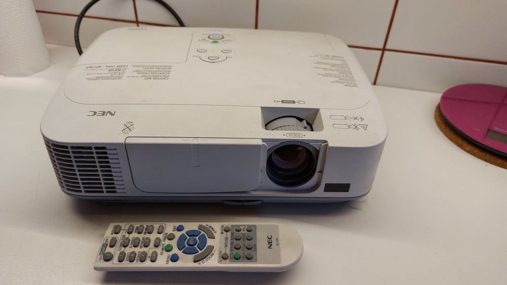 Projektor NEC 311 XG