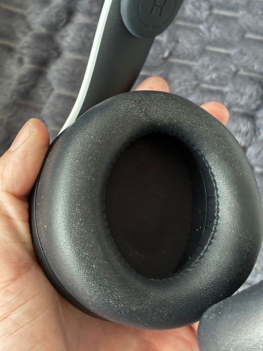 PlayStation 5 PS5 dwa pady Gran Turismo 7 Pulse 3D