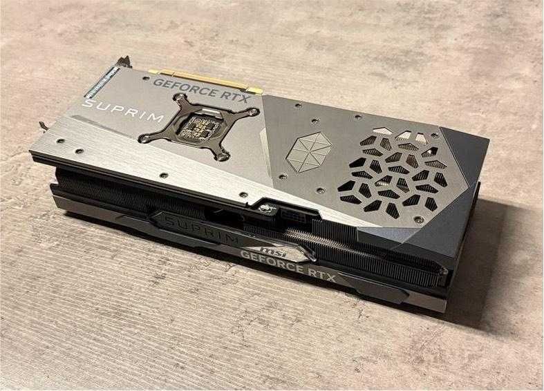 Placa gráfica MSI Suprim X GeForce RTX 4070 Ti