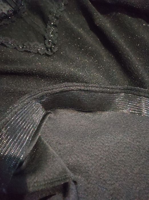 Вечірне жіноче плаття