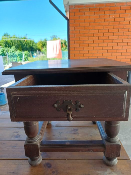 Pequena Mesa antiga Art Deco em bom estado
