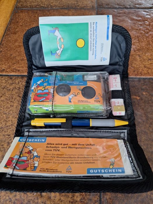 Zestaw powypadkowy nowy