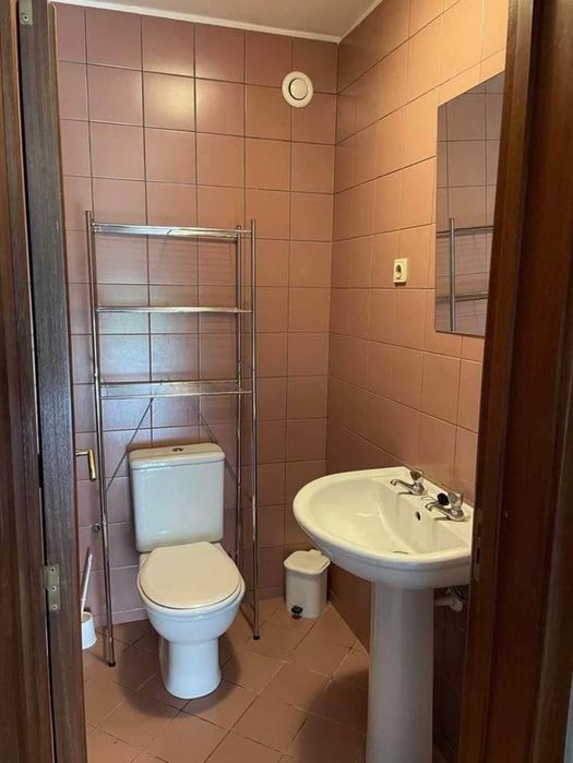 Aluga-se quarto mobilado e equipado — águas santas, maia
